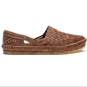 Mohinders Woven Flats Oiled Sandals
